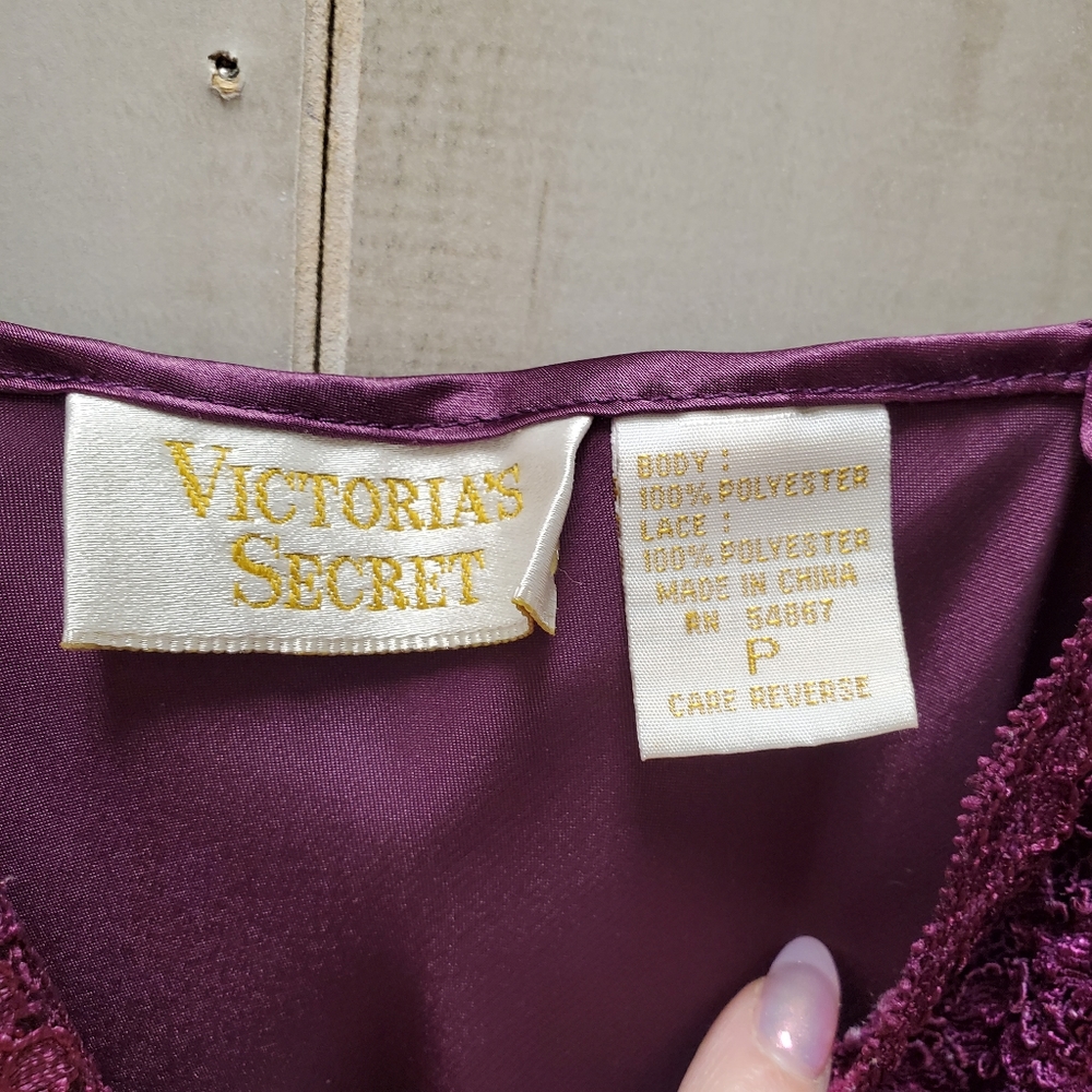 VINTAGE Victoria's Secret Gold Label Plum Slip Night Gown Hi Slit EUC Size XS - Picture 5 of 13